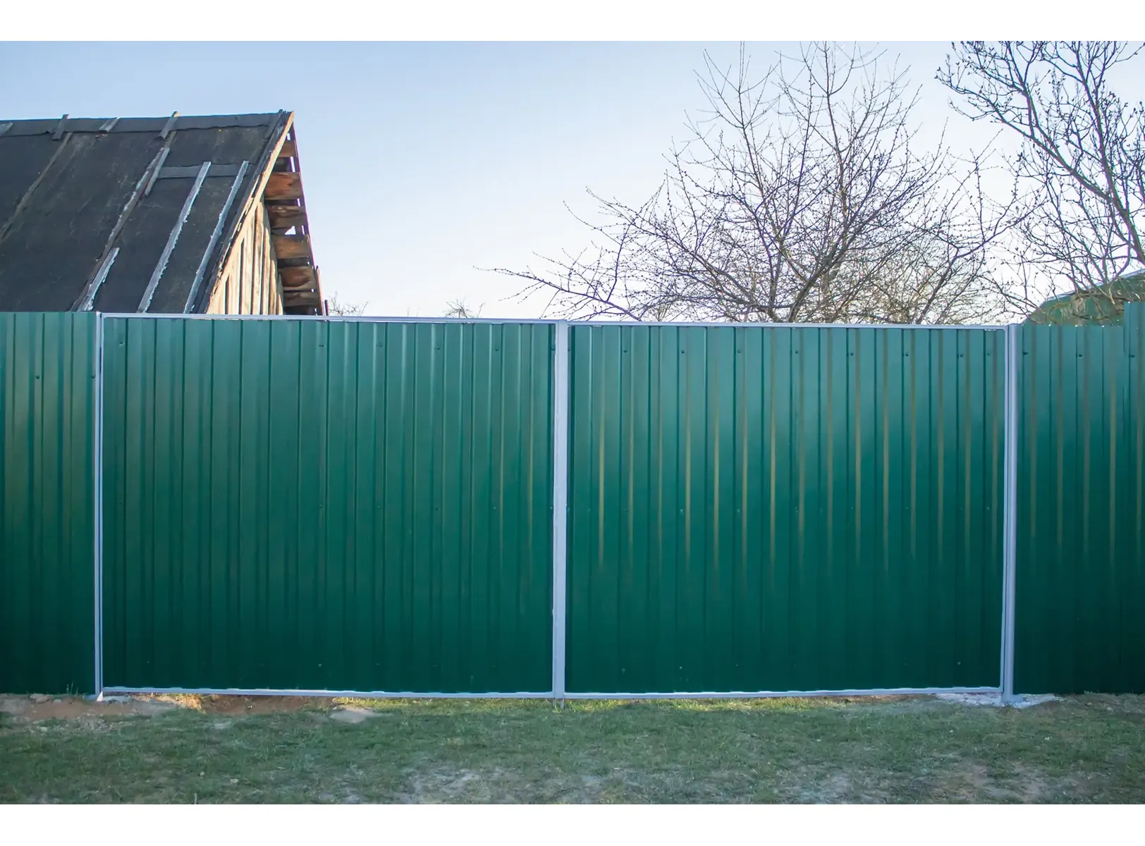 Профлист Grand Line C20В 0.5 GreenCoat Pural BT, matt RR 11 Темно-зеленый