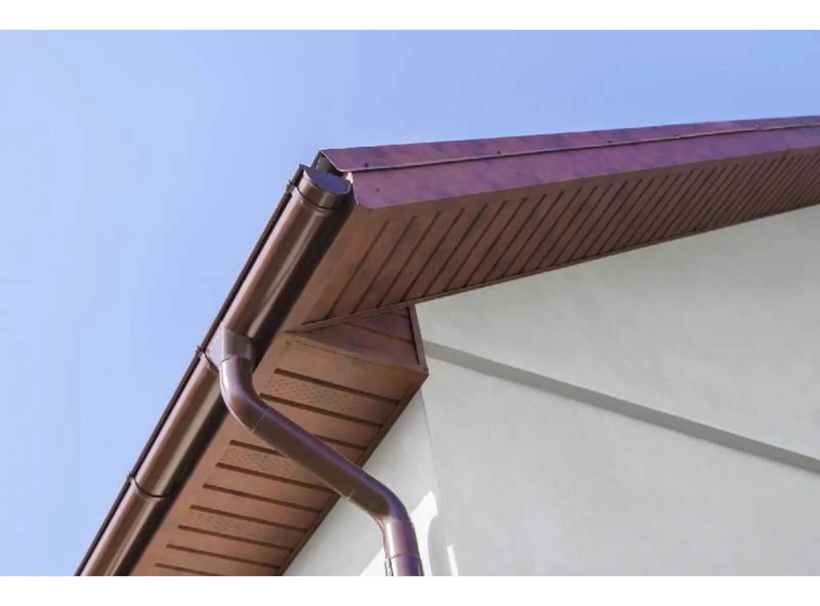 Софит металлический центральная перфорация 0,5 Rooftop Matte с пленкой RAL 9005 черный