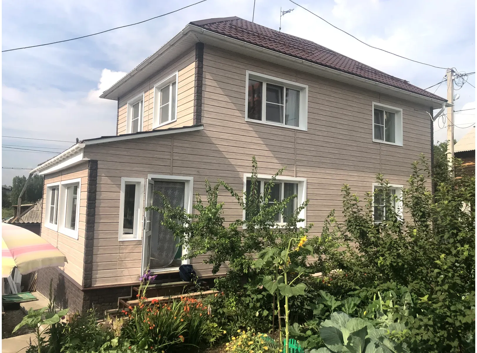 Виниловый сайдинг Docke Брус D6S LUX под дерево Орех 3600×300
