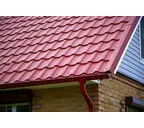 Металлочерепица Grand Line Kvinta Uno 0,5 Quarzit RAL 3005 Красное вино